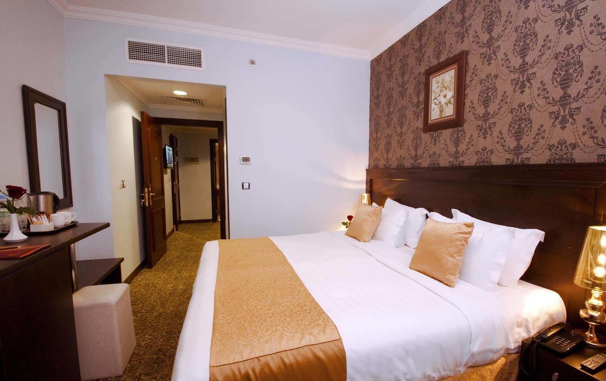 Hotel Deyar Al Eiman Médine
